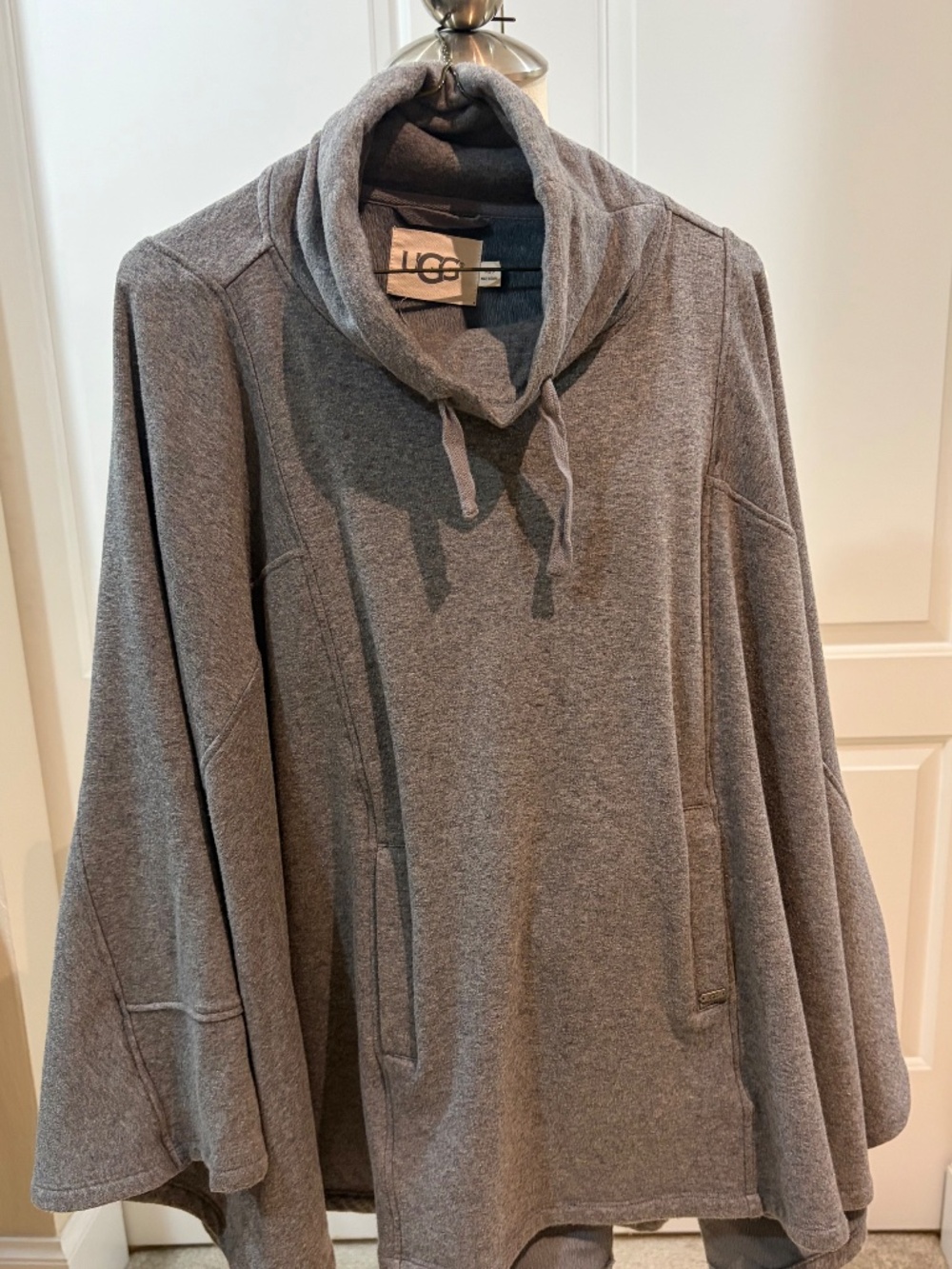 UGG Gray Cowl Neck Pullover Tunic Sweatshirt | Cozy Lounge Top